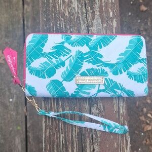 Simply Southern Quilted White Green Palm Leaf Print Wristlet/Wallet